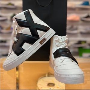 A|X ARMANI Exchange